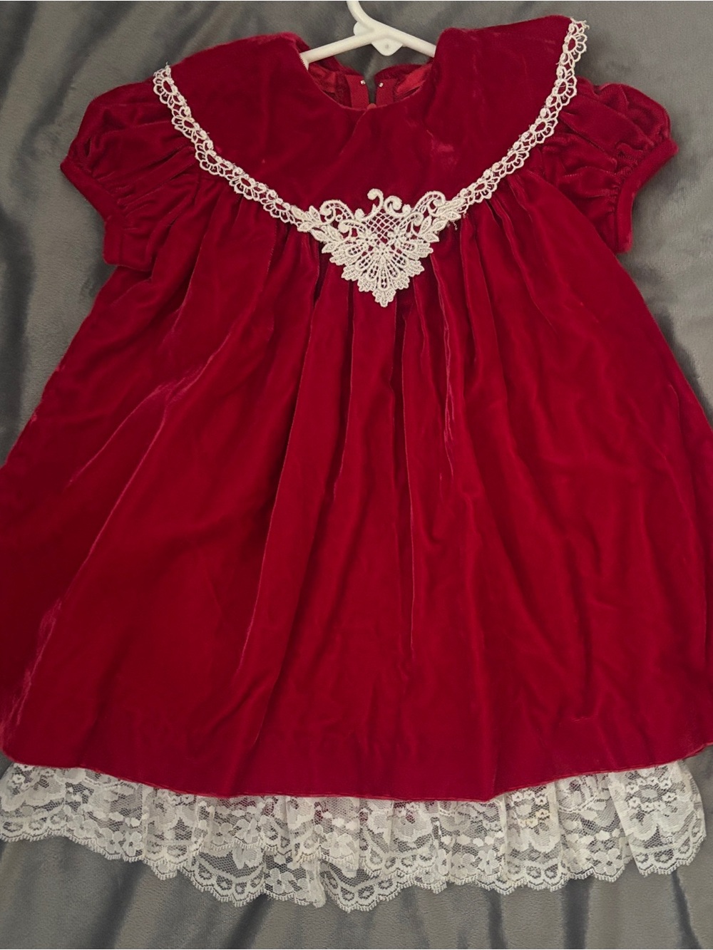Vintage Girls' Red Velvet Lace-Accent Party Dress Christmas photoshoot ready